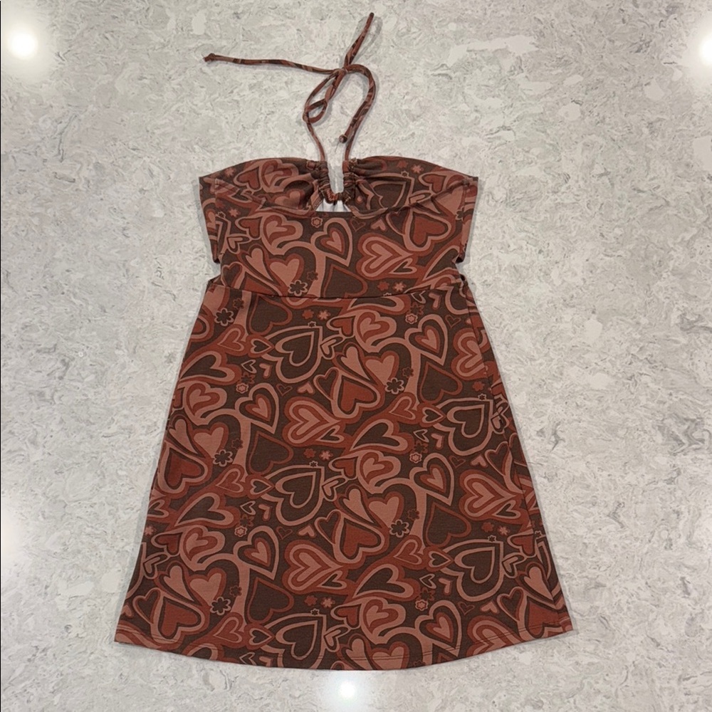 Chic Heart Print Halter Dress - Picture 2 of 4